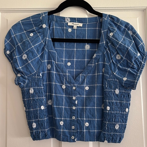 Madewell Tops - Madewell size 6 blue crop button up